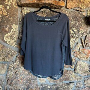 Hard Tail Forever Lace back 3/4 Sleeve shirt Sz M